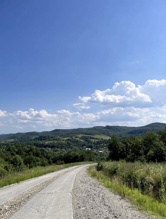 ГАРНА ДІЛЯНКА біля СХІДНИЦІ у ГОРАХ з панорамою та доїздом!