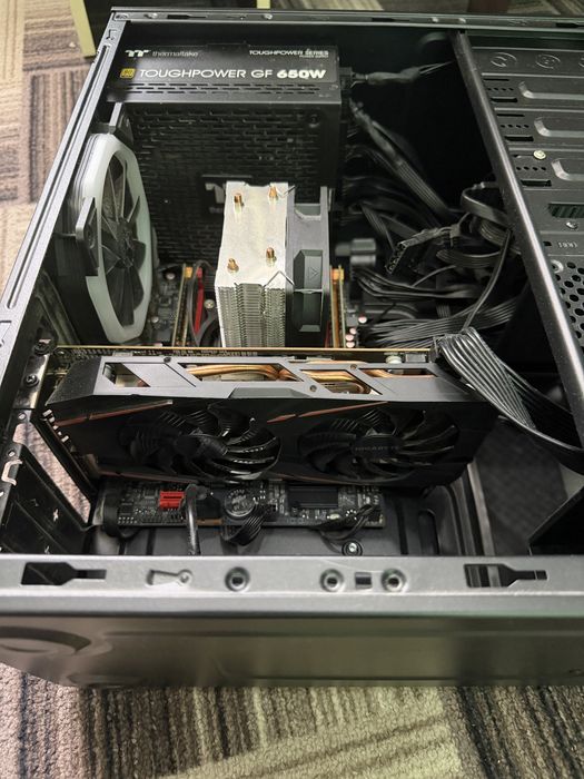 Компʼютер для ігор (rx 570 8 gb, xeon e5 2650v2,16 ГБ DDR3,500 ГБ SSD)