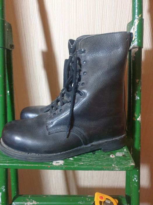 Мужские  кожаные берцы  42р. .