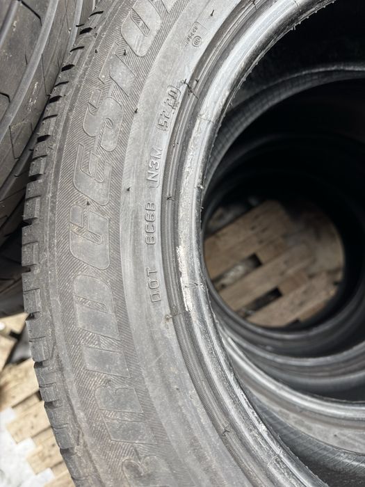 Комплект 235/55/17 Bridgestone