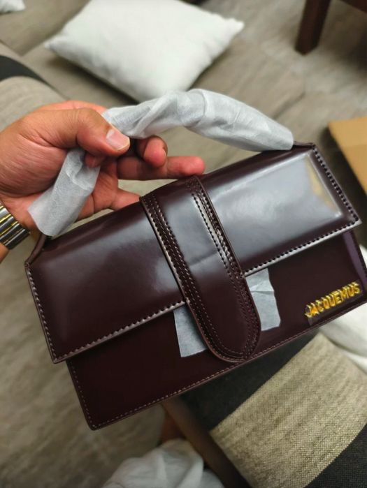 Skórzana torebka w brązowym kolorze