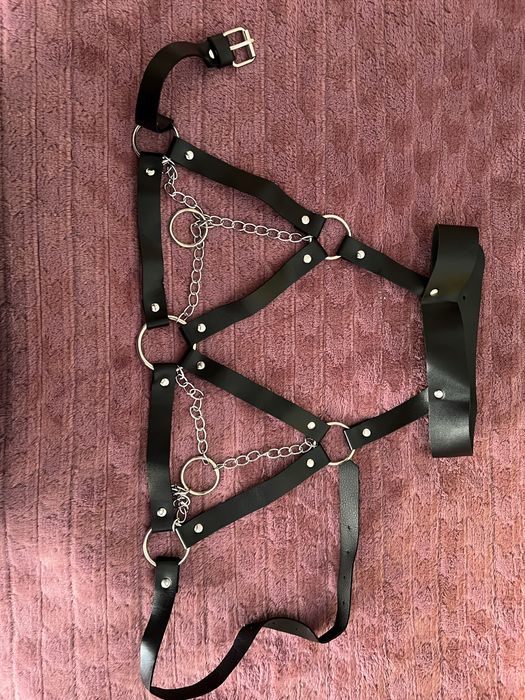 Продам портупею з ланцюжками