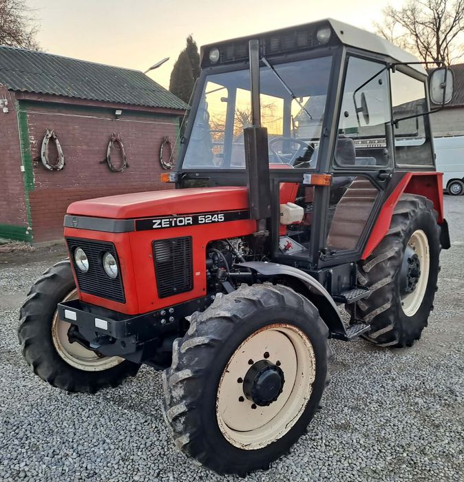 Zetor 5245     .