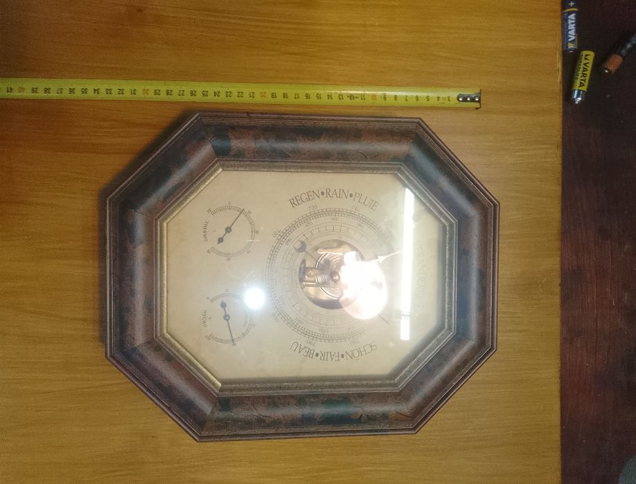 Барометр на стіну