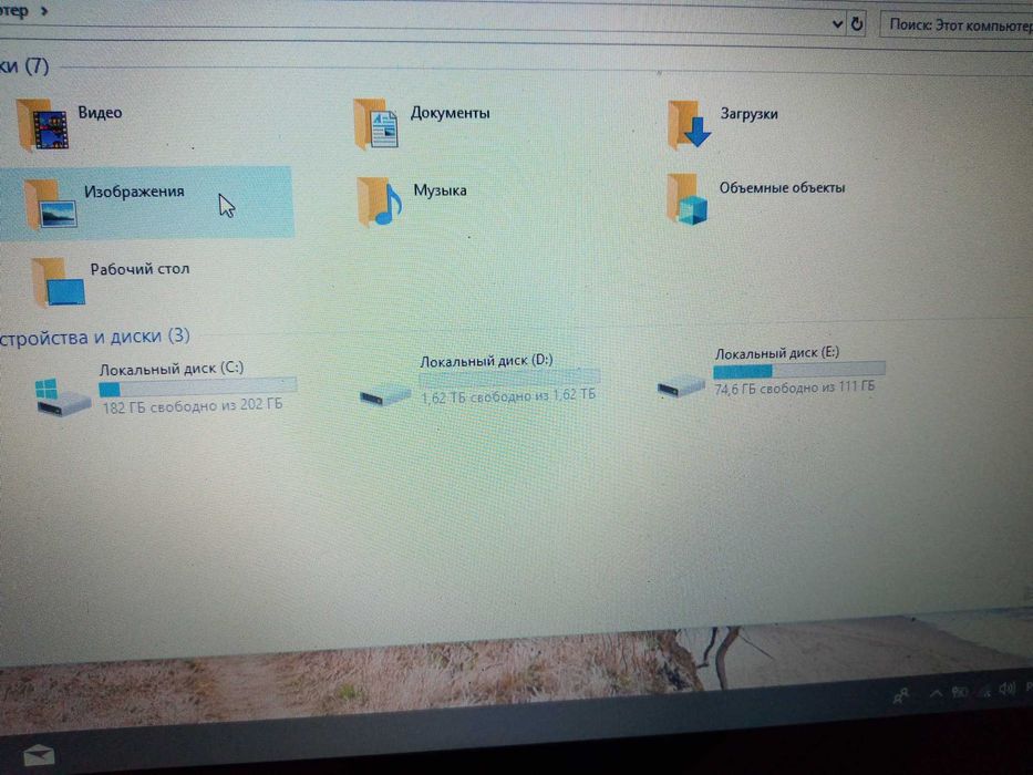 Жорсткий диск ноутбука 2 Тб.