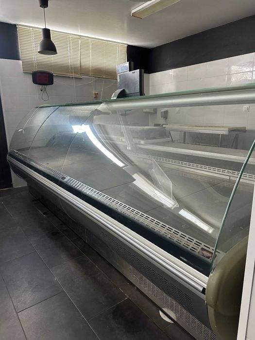 Vitrinas Refrigeradas Profissionais para Talho/Supermercado - 3,35m