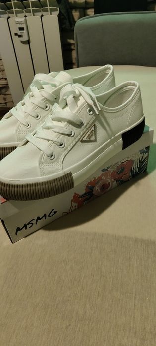 Białe trampki damskie 40