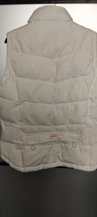 Продам жіночу стильну безрукавку  350 гр