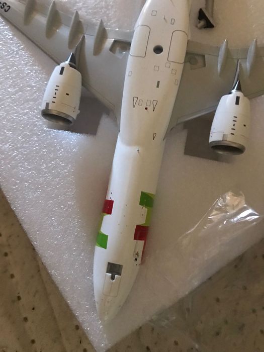 TAP AIR PORTUGAL AIRBUS A330 Neo, 1/200 JC wings , pintura especial .