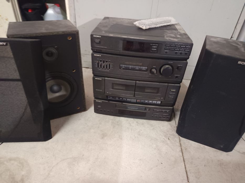 Aparelhagem Sanyo Presence e Sony