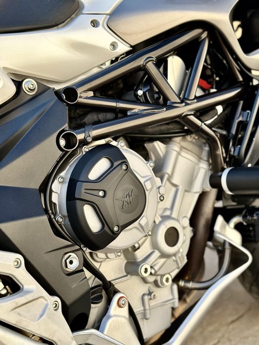 Mv agusta stradale 800 2018г.