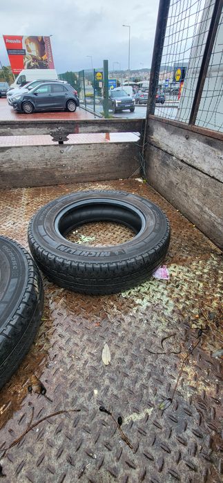 2 Pneus Michelin cargo