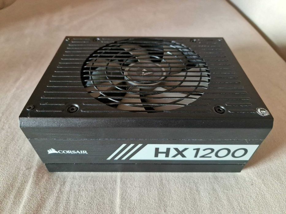 Fonte Corsair HX 1200W 80+ Platinum – Eficiência Máxima e Pronta p/ Futuros Upgrades
