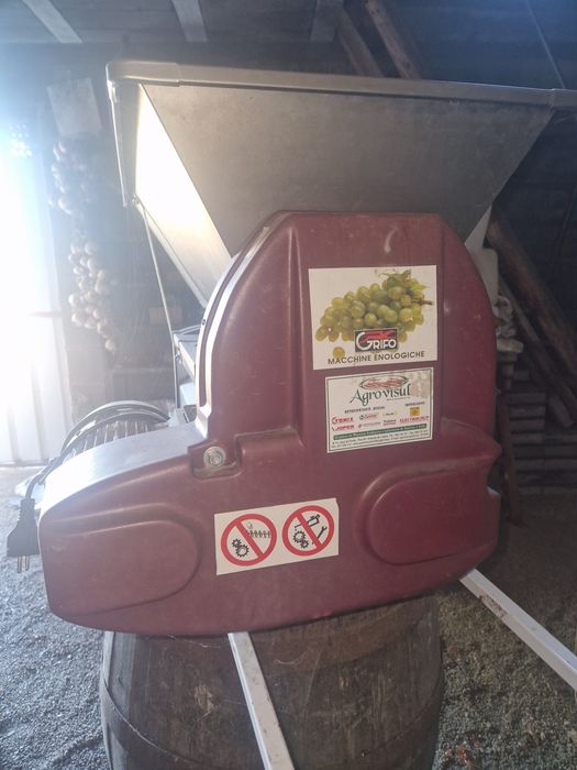 Desengassadora e prensa para uvas