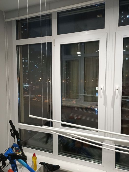 КЛІНІНГ МИТТЯ ВІКОН У КИЄВІ — швидко, чисто, без розводів!