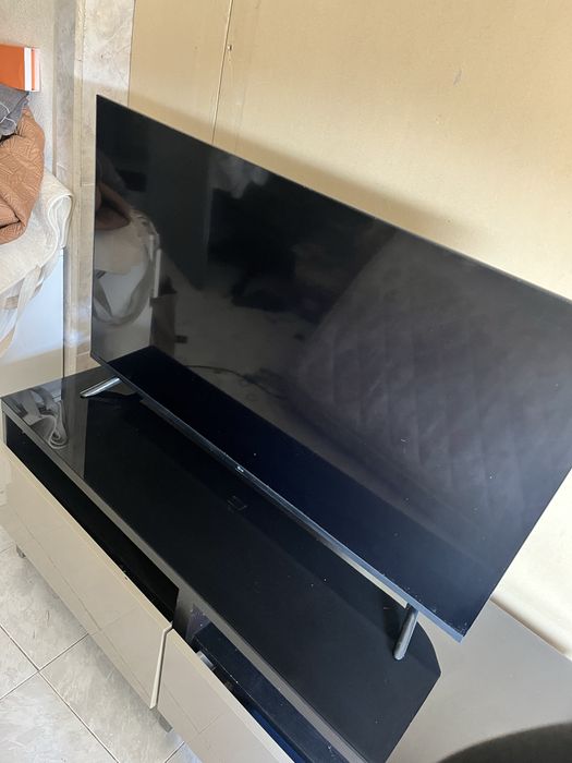 TV LG 50 polegadas + móvel de sala