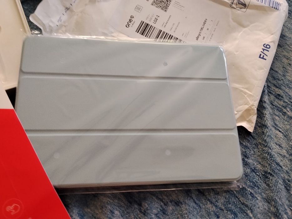 Tablet Samsung s11 z etui i szybka
