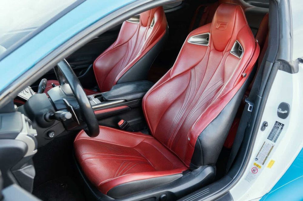 Lexus RC-F      2017