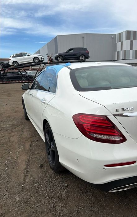 2017 Mercedes-Benz E-Class 4-matic