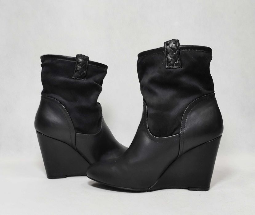 Buty damskie botki czarne wysokie na koturnie 39 26,3 cm BD0218