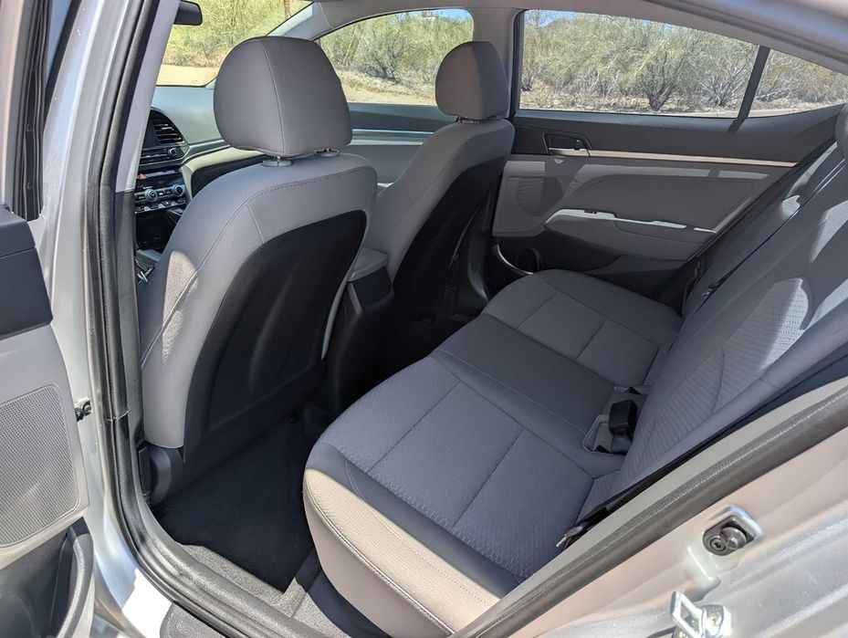 Hyundai Elantra      2020