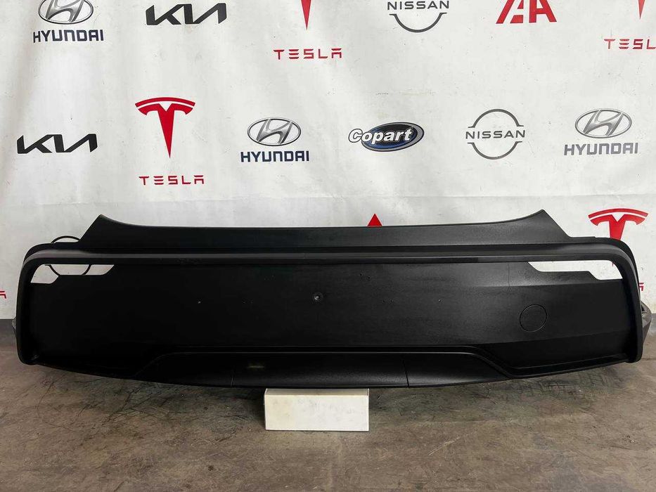 Губа заднього бампера Спойлер Tesla Model Y Juniper 2025 1932604-00-D