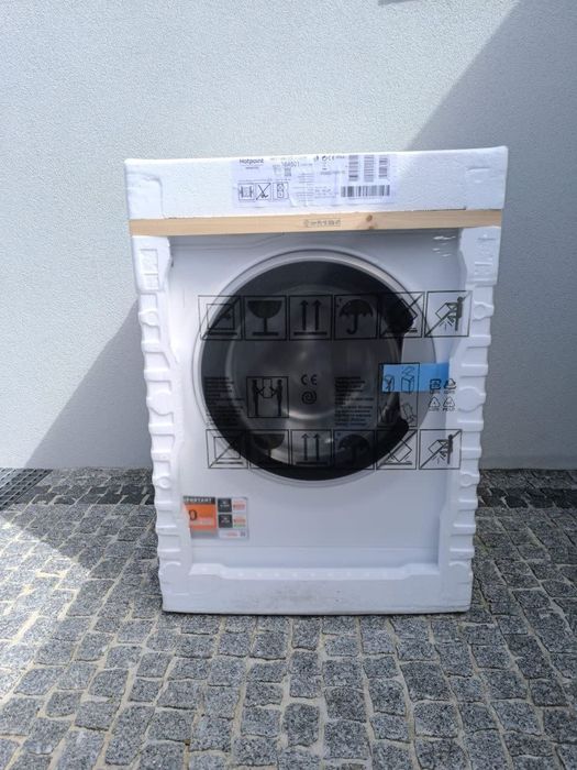 Máquina de Lavar Roupa Hotpoint Nova