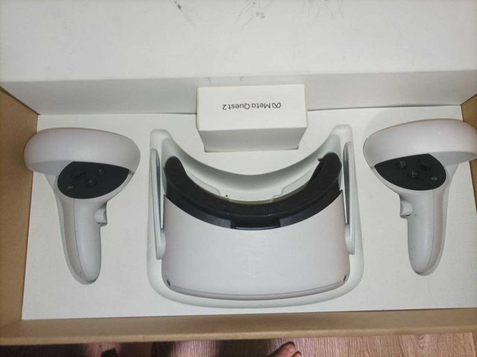 Шолом віртуальної реальності Oculus quest 2