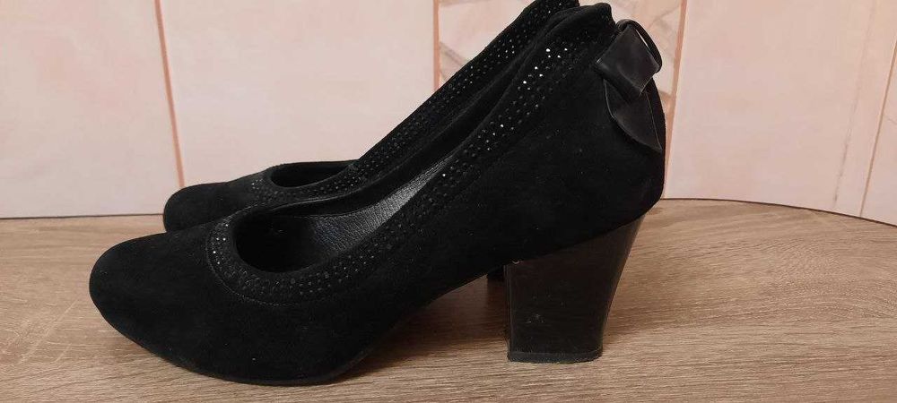 замшеві туфлі-човники