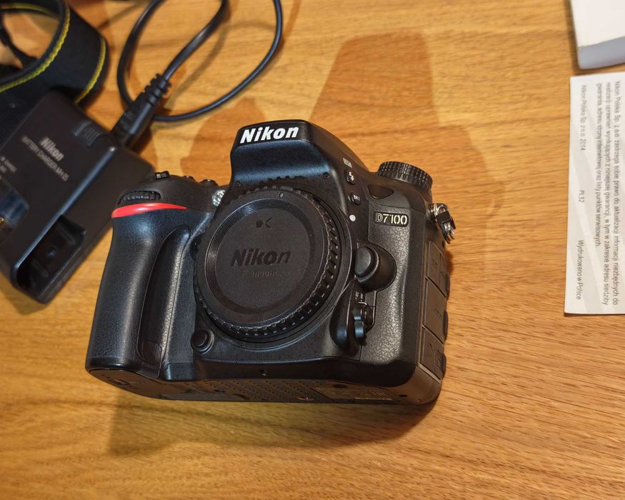 Lustrzanka Nikon D7100 body okazja tanio bdb stan mały przebieg