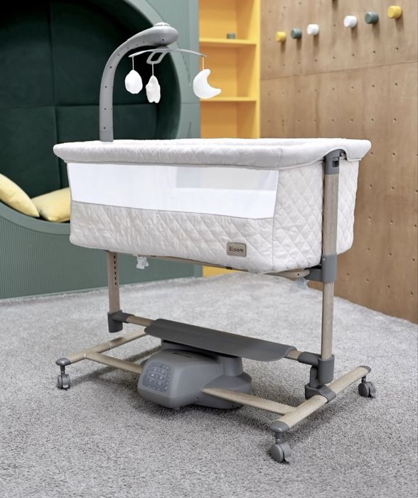 Дитяче ліжечко 3 в 1 Carrello Bloom для новонароджених.