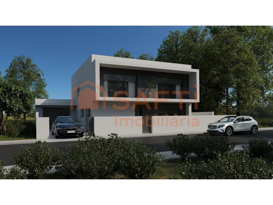 Moradia T4 com garagem em Nossa Senhora de Fátima, Entroncamento, S...