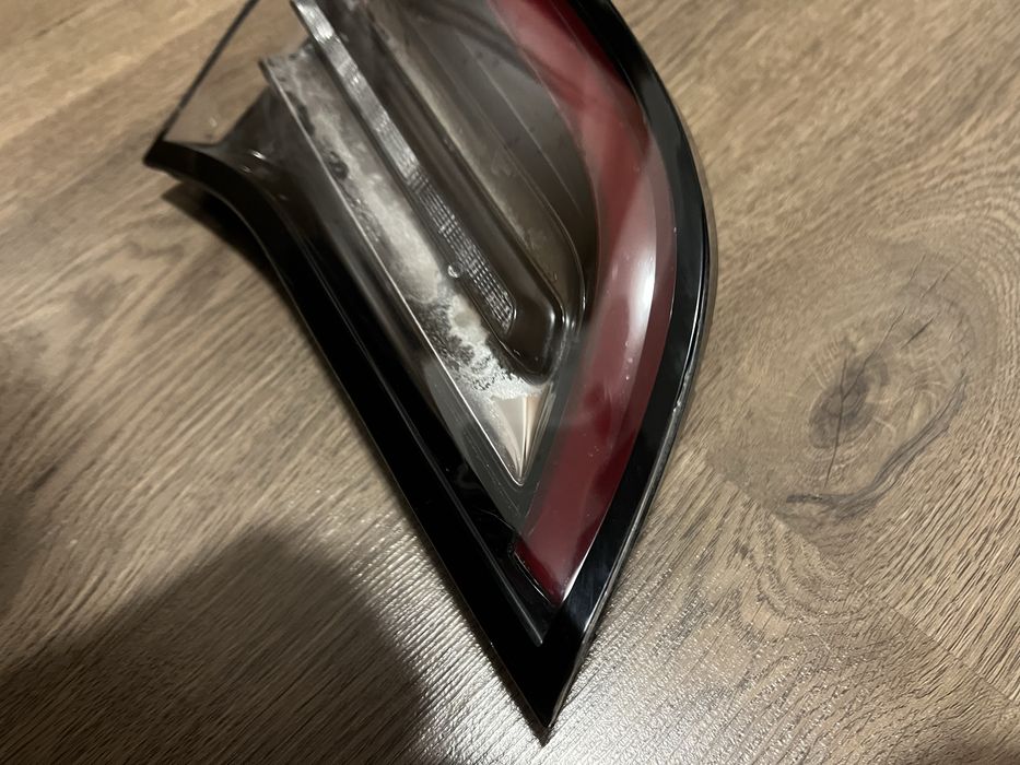 Оригинальный Задний левый внутренний фонарь Tesla model 3 18-21