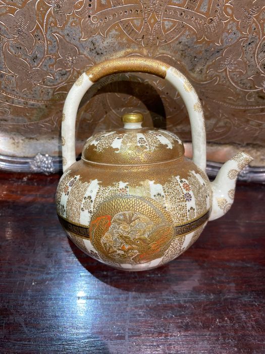 Bule Porcelana Japonesa Imperial Ouro Fino 11,5 cm Séc XIX Museu