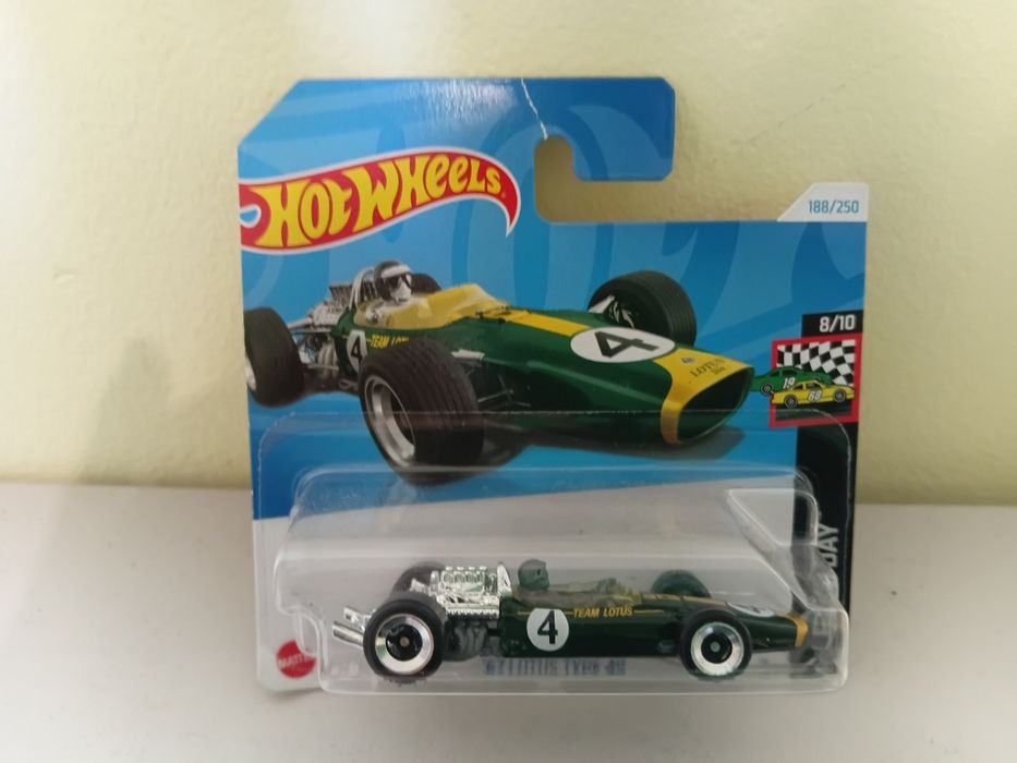 Машинки HOT WHEELS