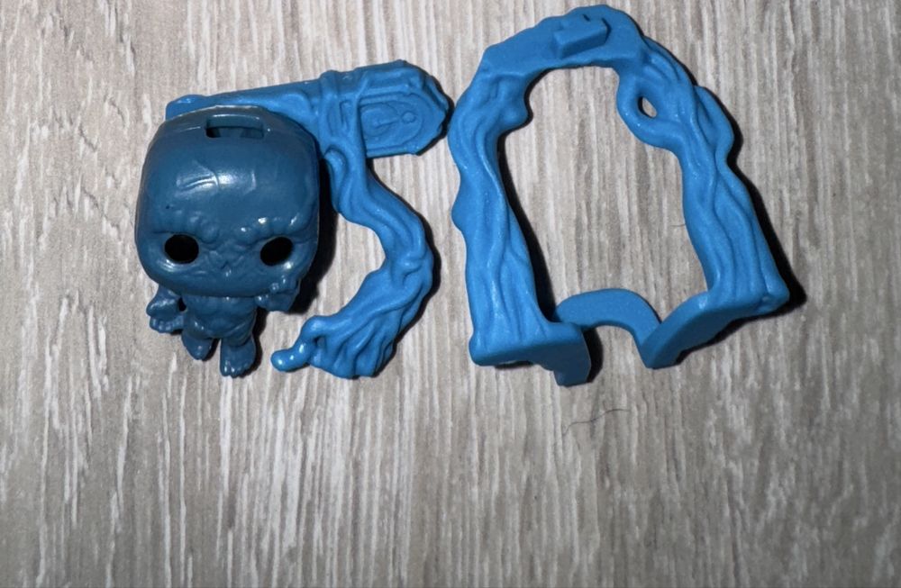 Figurki stranger things funko pop kinder joy