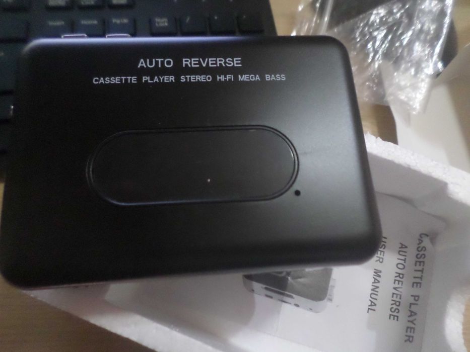 Leitor de cassete portátil K7 Bolaris
Kobe - Auto-reverse