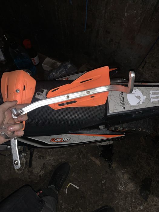 Продам защитки на пит байк- ендуро