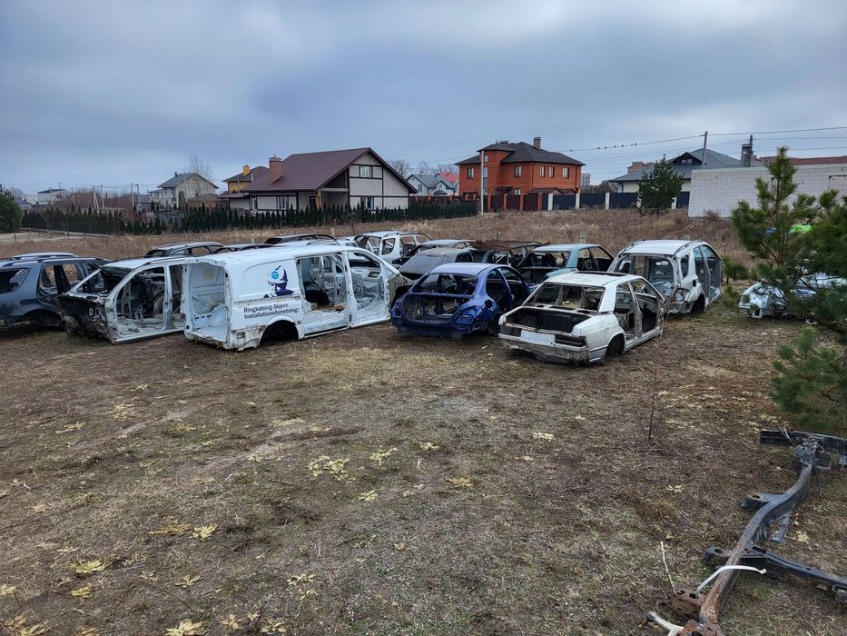 Кузова Мерседес Mercedes-Benz четверть кузов