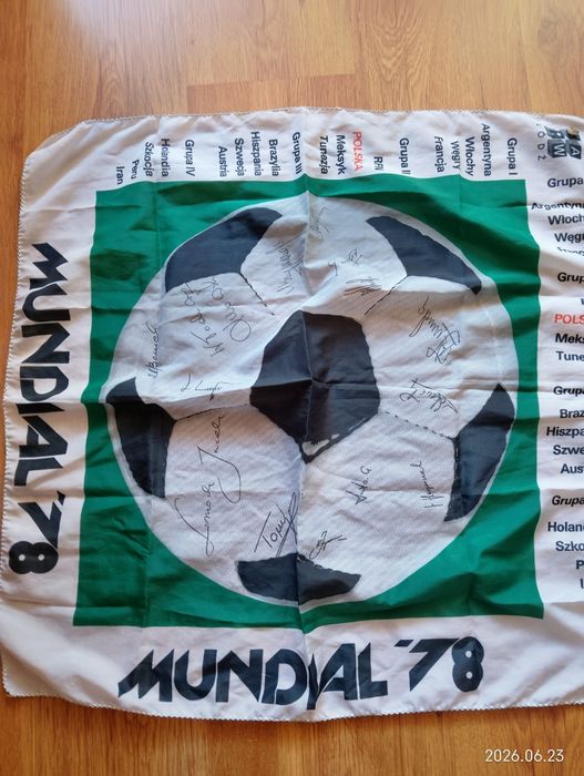 Pamiątkowa Chusta Mundial 1978 + znaczek PZPN. Bezpłatna wysyłka!