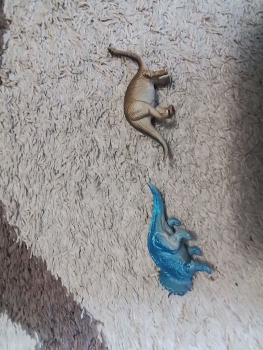 Динозавр Брахіозавр  та Трицератопс дві фігурки