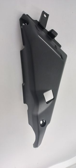 Kawasaki z650 wypełnienie bok L P