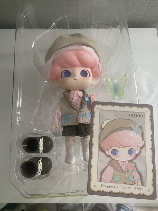 POP MART  Dimmo Gentleman Series