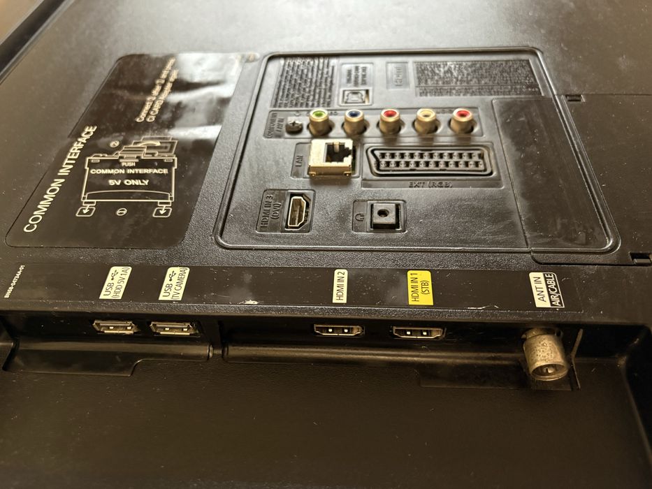 Телевизор Samsung 42 дюйма smart