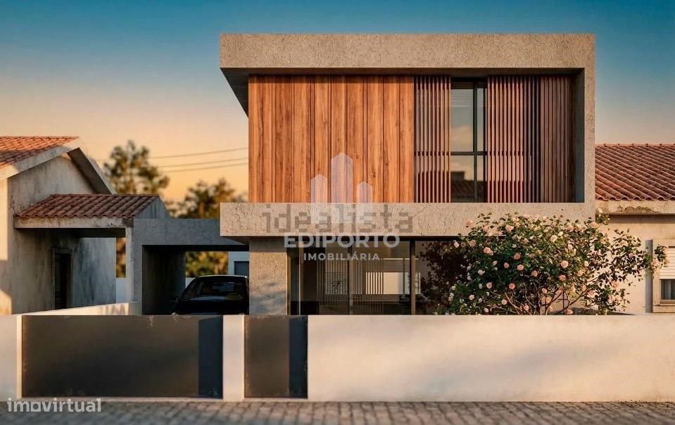 Moradia Contemporânea T3 Chave-na-Mão com Piscina em Lavra