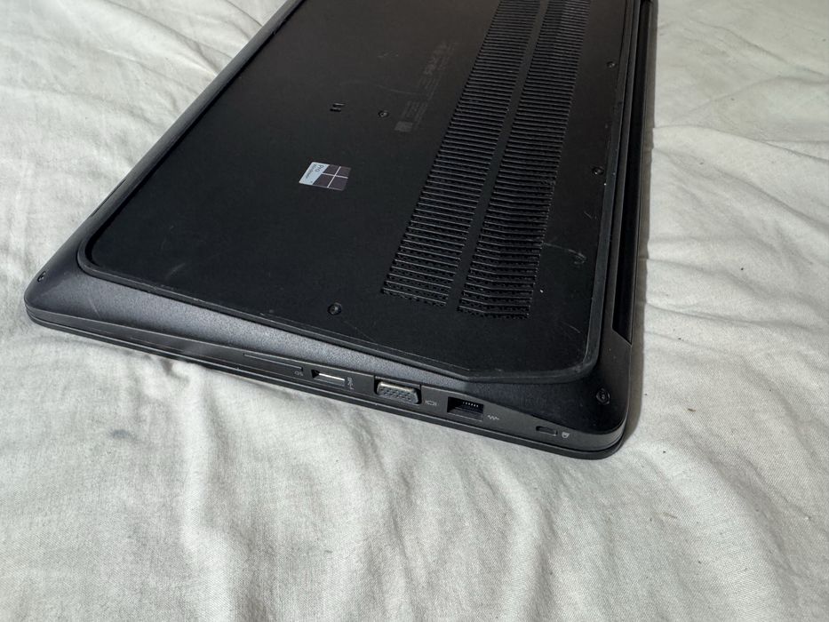 HP Zbook 15 G3 FullHD i7-6820HQ 8Gb/256GB SSD/NVIDIA M1000M