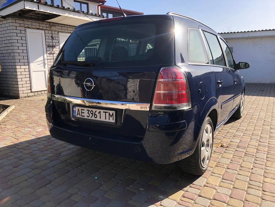 Opel Zafira B 1.9 дизель 7 мiсць