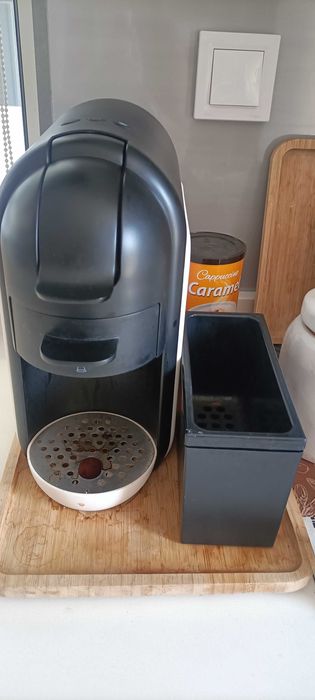 Maquina café Multi cápsulas q live