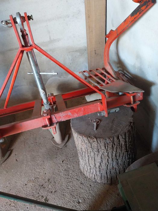 Vendo ou troco pôr caixa de carga de 1.40 m pára trator