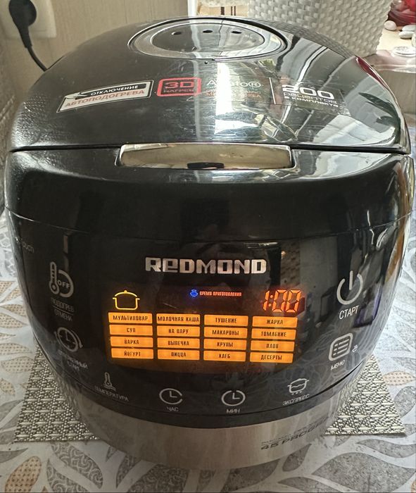 Мультиварка Redmond RMC-M90